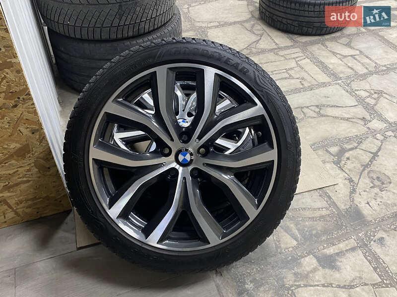 Позашляховик / Кросовер BMW X1 2015 в Києві