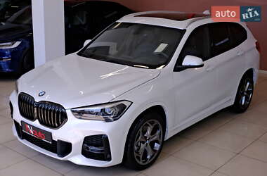 Внедорожник / Кроссовер BMW X1 2017 в 