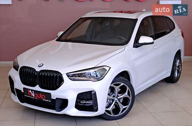 Внедорожник / Кроссовер BMW X1 2017 в 