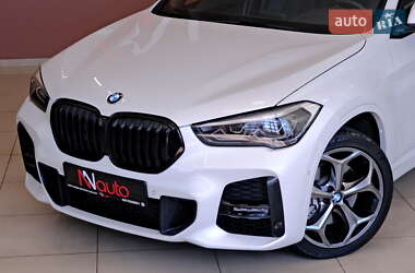 Внедорожник / Кроссовер BMW X1 2017 в 