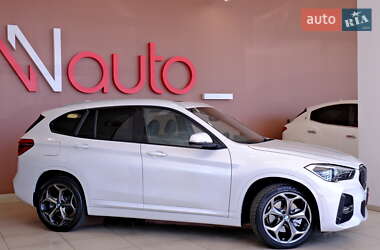 Внедорожник / Кроссовер BMW X1 2017 в 
