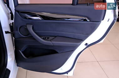 Внедорожник / Кроссовер BMW X1 2017 в 