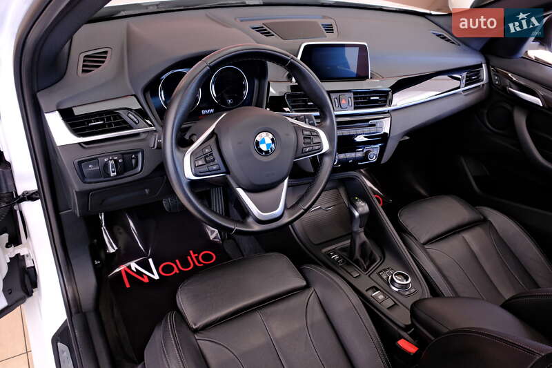 Внедорожник / Кроссовер BMW X1 2017 в Одессе