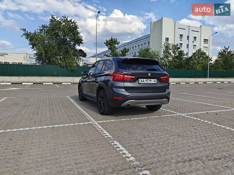 Позашляховик / Кросовер BMW X1 2016 в Києві