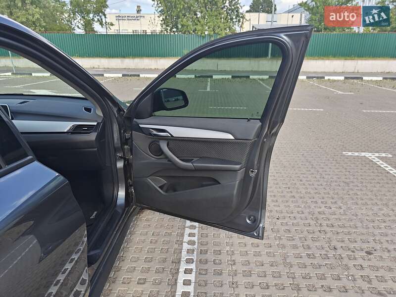 Позашляховик / Кросовер BMW X1 2016 в Києві