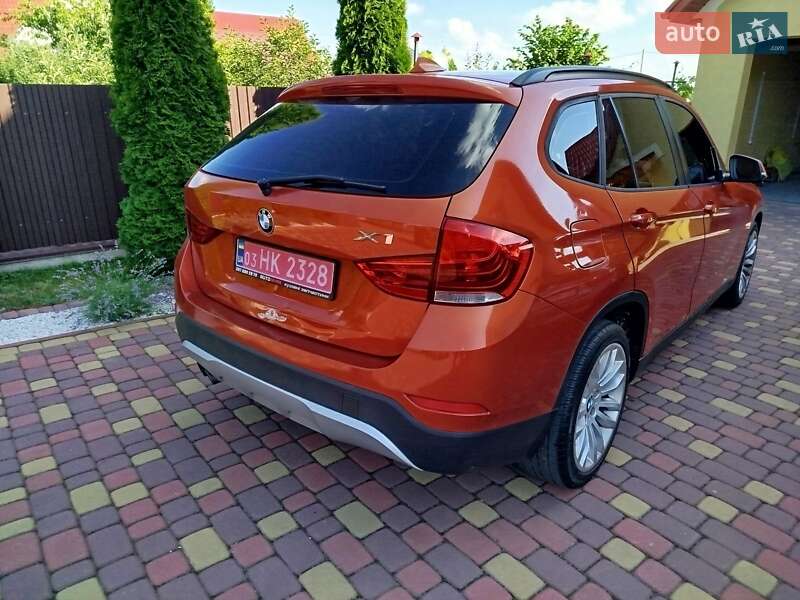 Внедорожник / Кроссовер BMW X1 2013 в Владимире