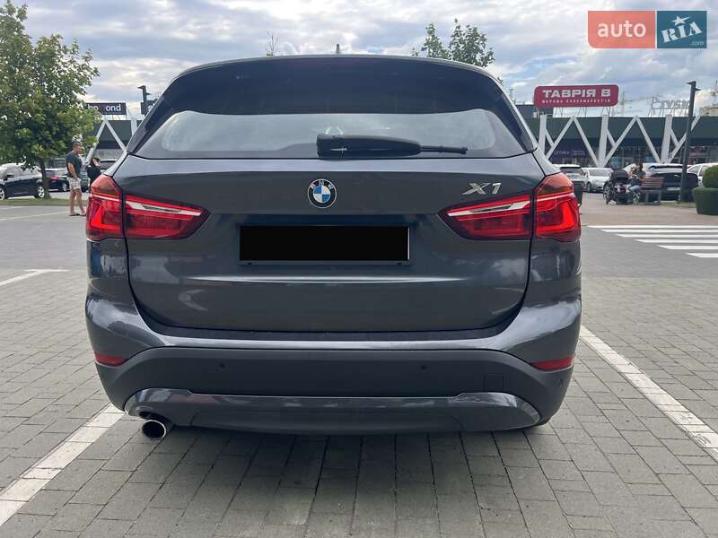 Позашляховик / Кросовер BMW X1 2016 в Хмельницькому