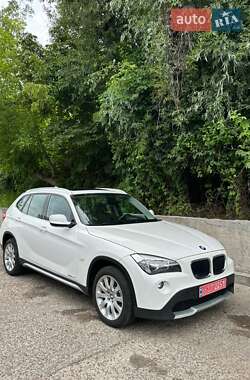 Внедорожник / Кроссовер BMW X1 2012 в Киеве