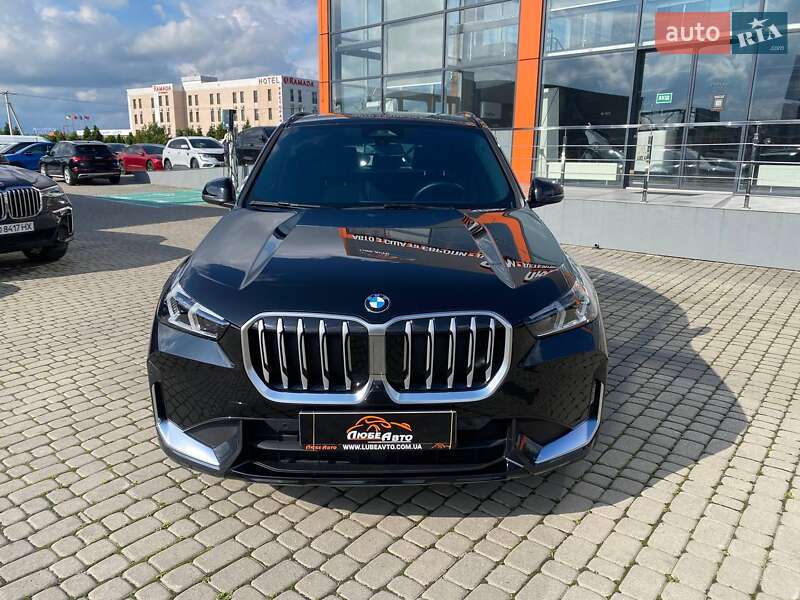 Внедорожник / Кроссовер BMW X1 2024 в Львове