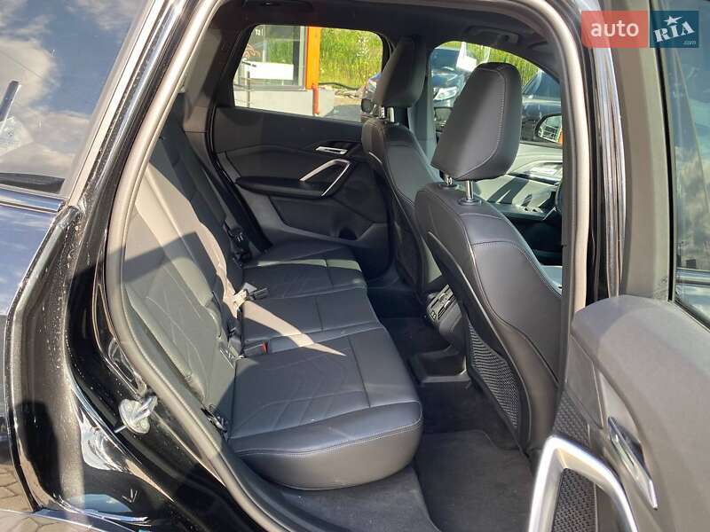 Внедорожник / Кроссовер BMW X1 2024 в Львове