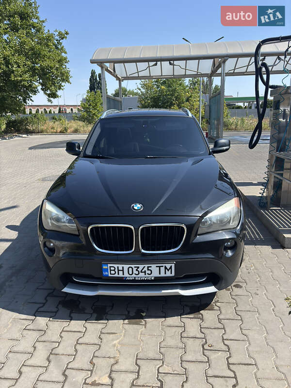 BMW X1 2011