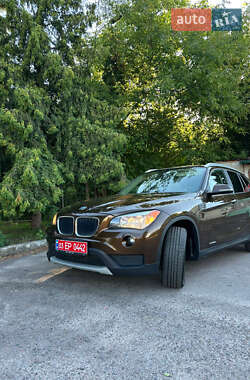 Позашляховик / Кросовер BMW X1 2013 в 