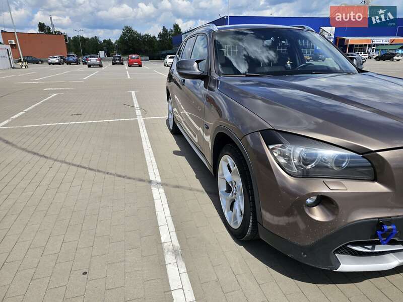 Внедорожник / Кроссовер BMW X1 2010 в Сумах