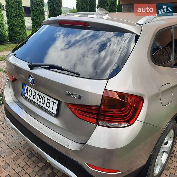 Внедорожник / Кроссовер BMW X1 2014 в Ужгороде