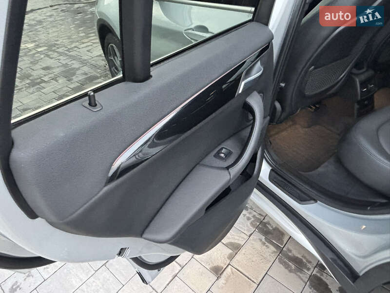 Позашляховик / Кросовер BMW X1 2017 в Полтаві