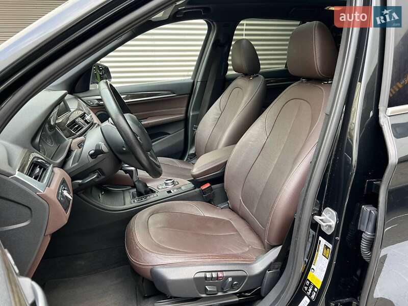 Внедорожник / Кроссовер BMW X1 2016 в Киеве