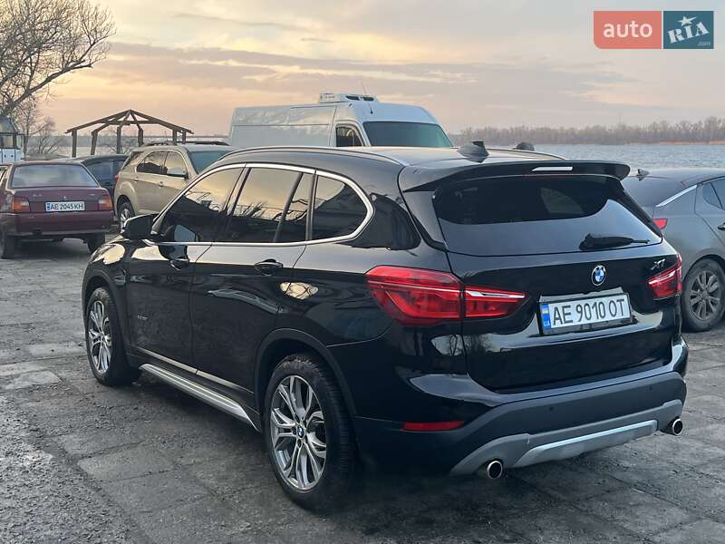 Внедорожник / Кроссовер BMW X1 2015 в Чумаках