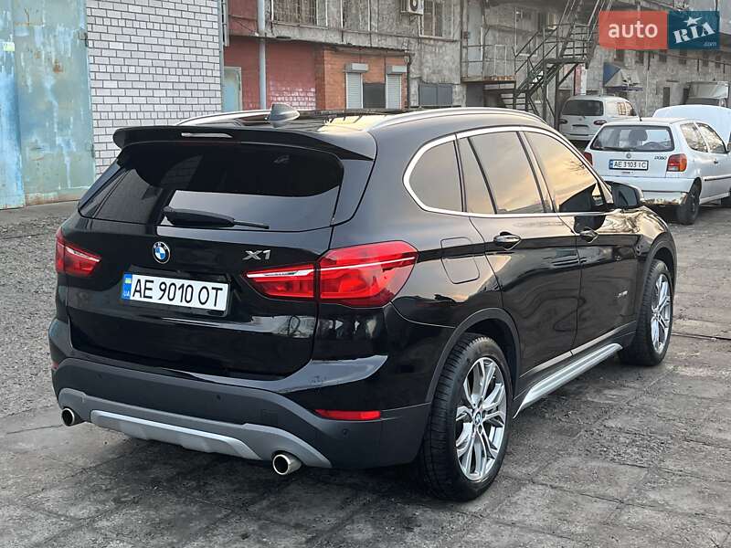 Внедорожник / Кроссовер BMW X1 2015 в Чумаках