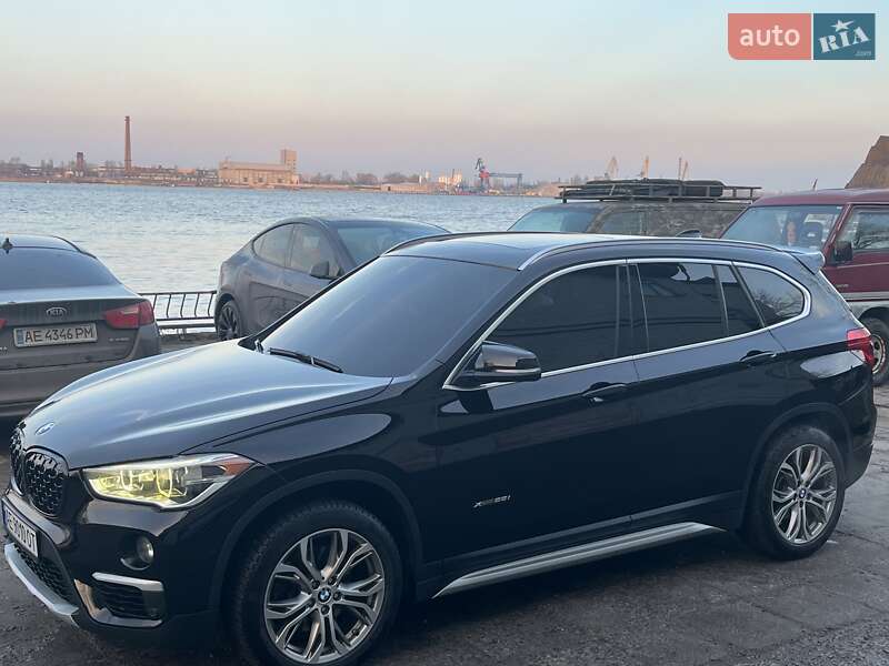 Внедорожник / Кроссовер BMW X1 2015 в Чумаках