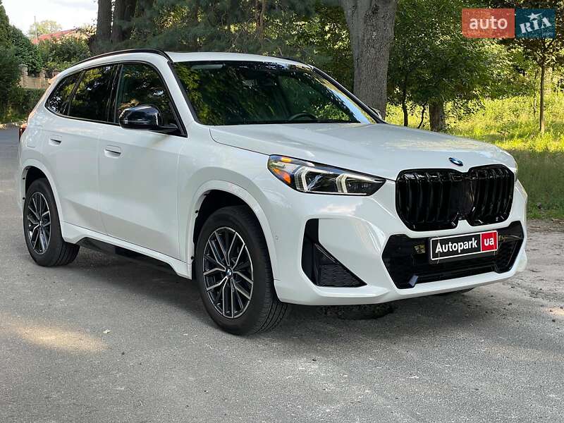 Позашляховик / Кросовер BMW X1 2023 в Києві фото 3 Позашляховик / Кросовер BMW X1 2023 в Києві