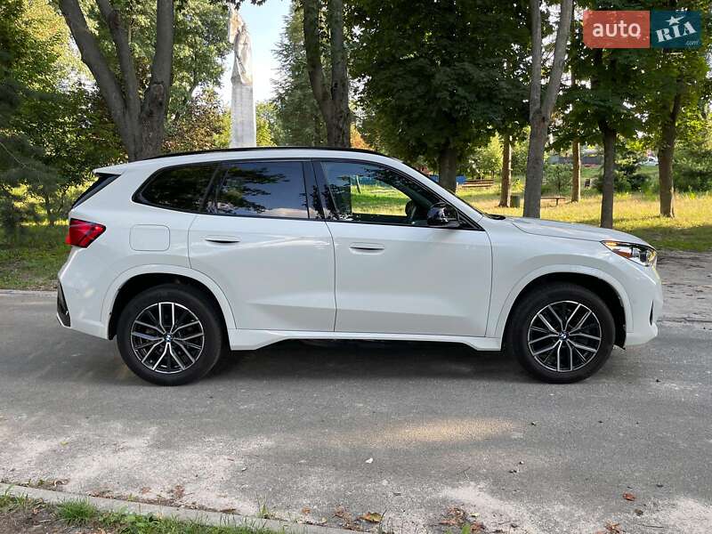 Позашляховик / Кросовер BMW X1 2023 в Києві фото 13 Позашляховик / Кросовер BMW X1 2023 в Києві