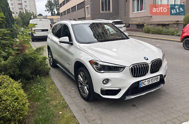 Позашляховик / Кросовер BMW X1 2016 в Львові
