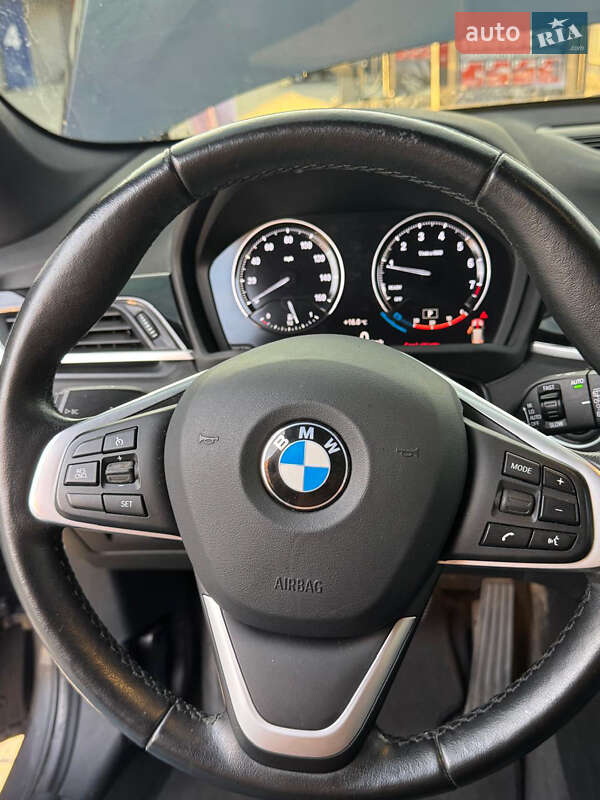 Внедорожник / Кроссовер BMW X1 2018 в Киеве