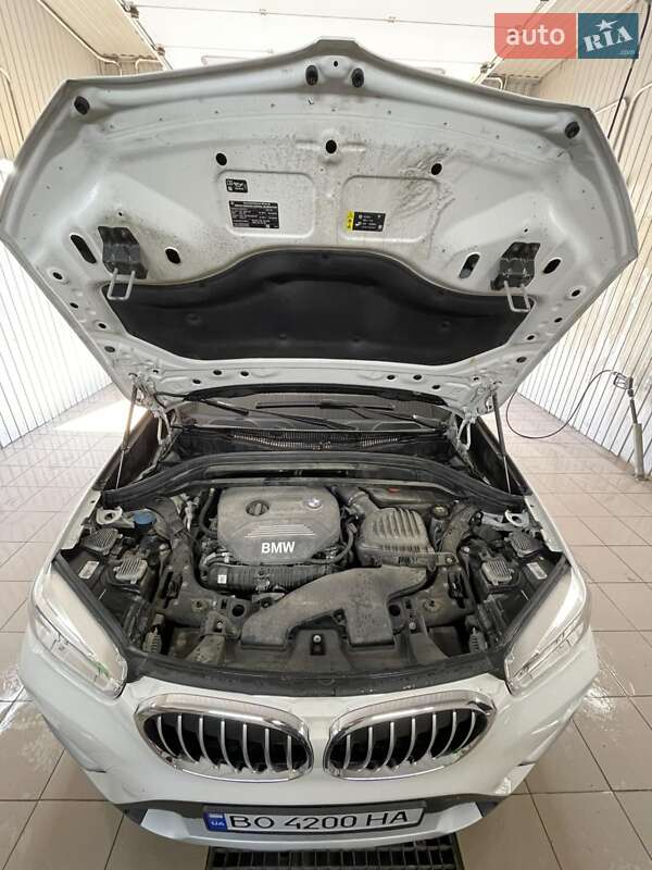 Внедорожник / Кроссовер BMW X1 2016 в Тернополе