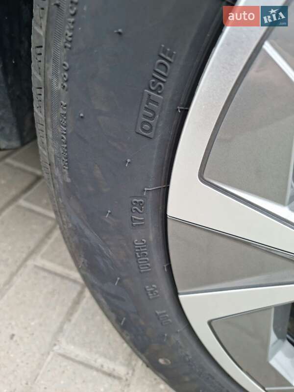 Внедорожник / Кроссовер BMW X1 2023 в Нововолынске