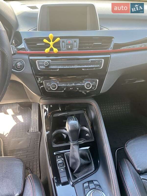 Внедорожник / Кроссовер BMW X1 2015 в Мукачево фото 5 Внедорожник / Кроссовер BMW X1 2015 в Мукачево