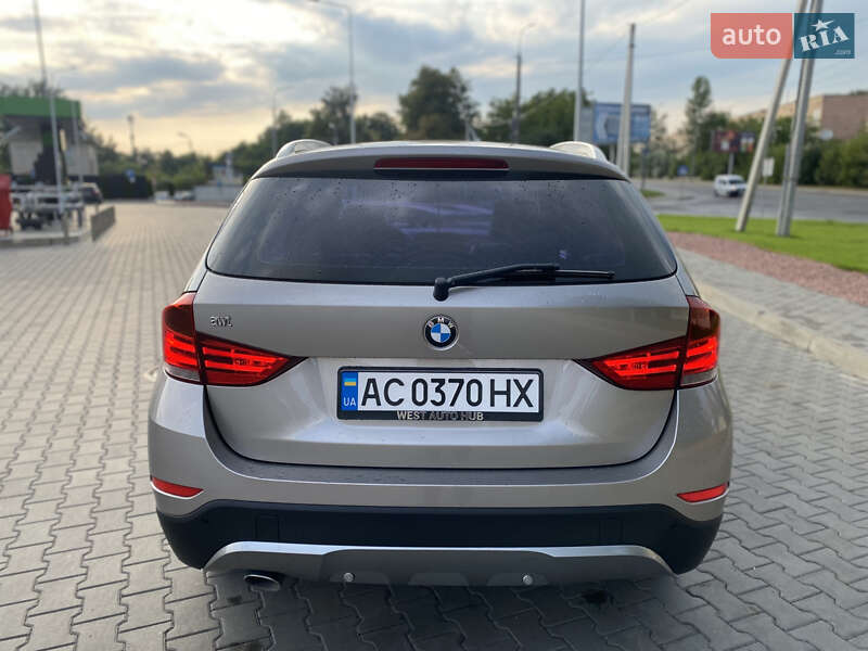 Внедорожник / Кроссовер BMW X1 2013 в Луцке
