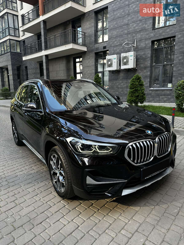 Позашляховик / Кросовер BMW X1 2021 в Броварах