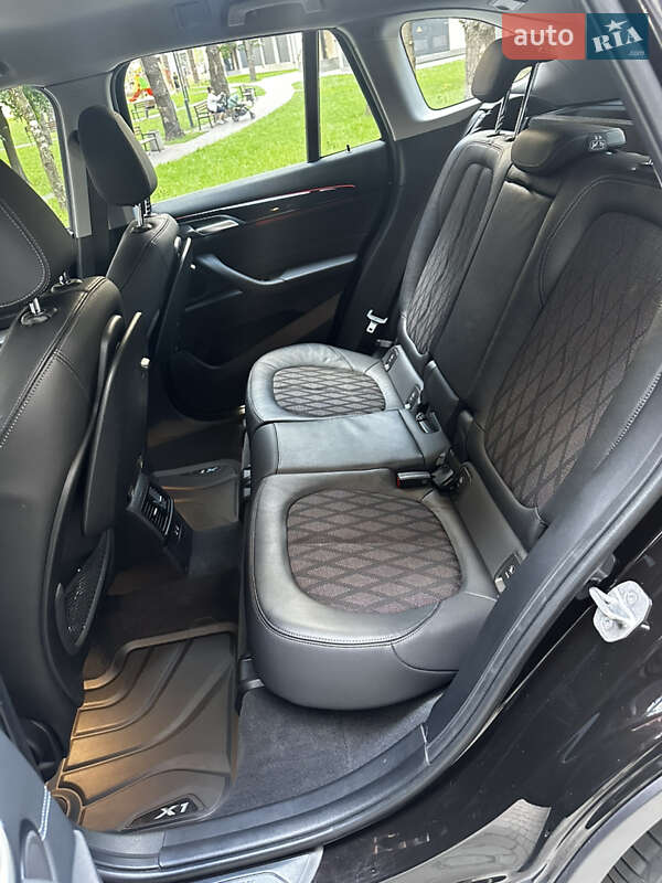 Позашляховик / Кросовер BMW X1 2021 в Броварах