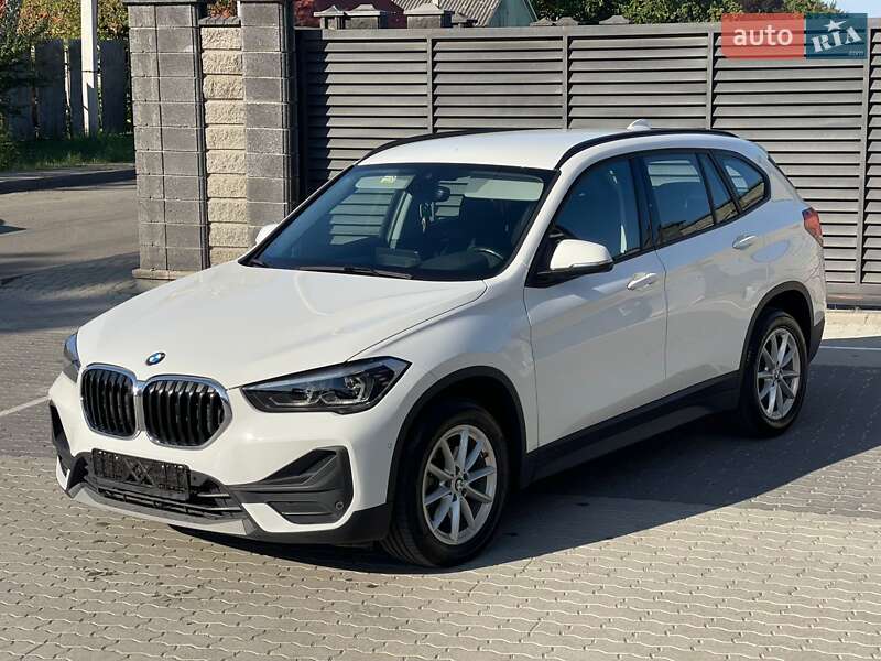 Позашляховик / Кросовер BMW X1 2021 в Ужгороді