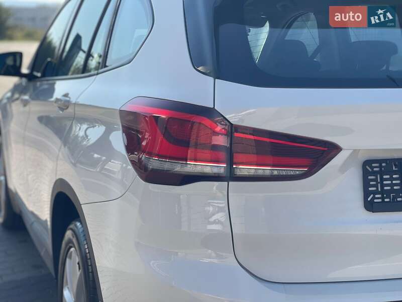 Позашляховик / Кросовер BMW X1 2021 в Ужгороді