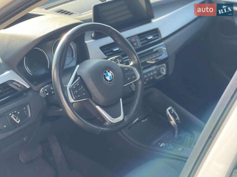 Позашляховик / Кросовер BMW X1 2021 в Ужгороді