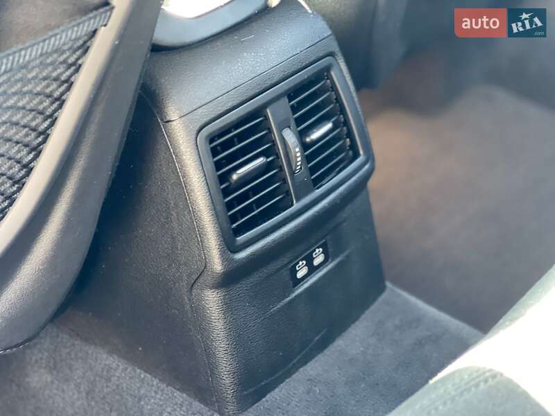 Позашляховик / Кросовер BMW X1 2021 в Ужгороді