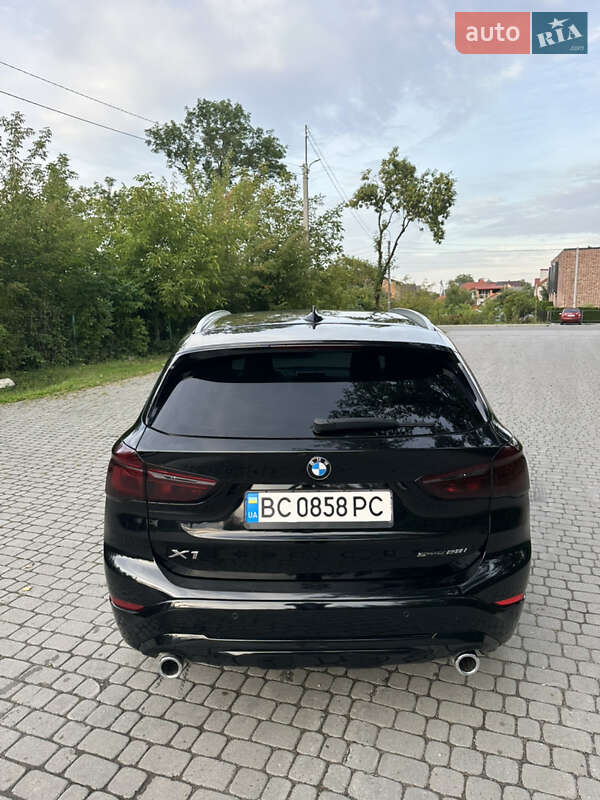 Внедорожник / Кроссовер BMW X1 2019 в Городке