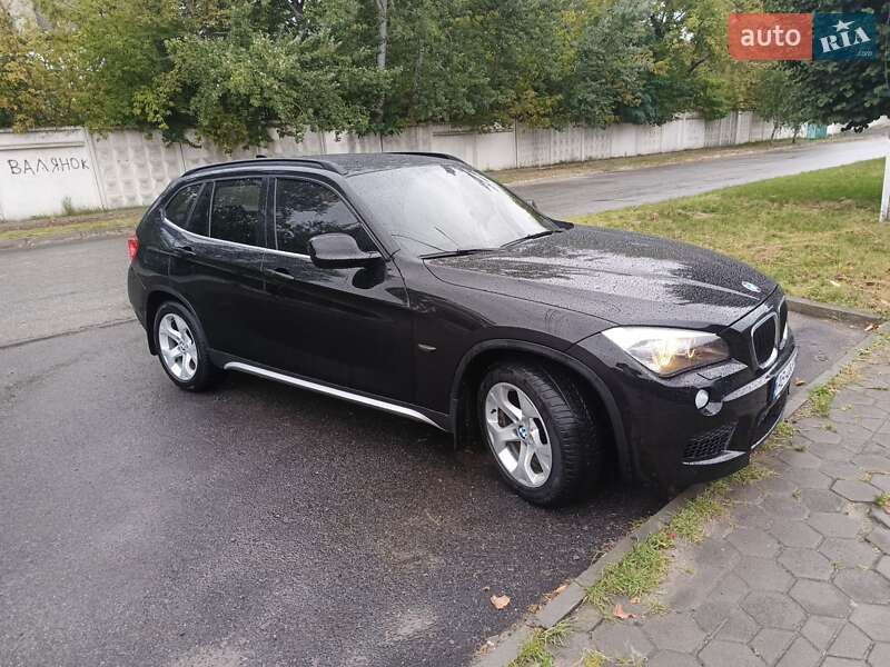 Внедорожник / Кроссовер BMW X1 2011 в Виннице