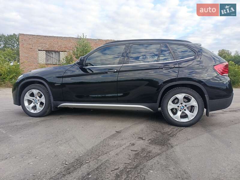 Внедорожник / Кроссовер BMW X1 2011 в Виннице