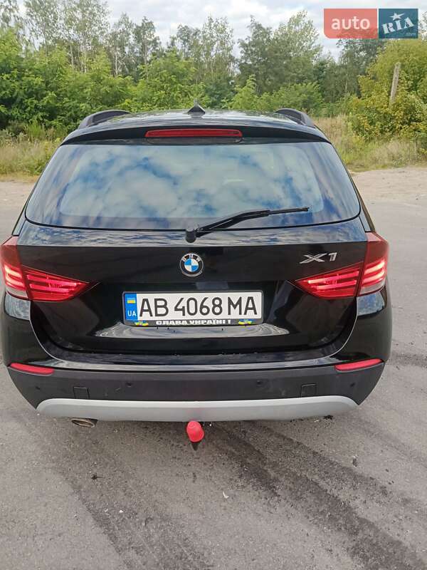 Внедорожник / Кроссовер BMW X1 2011 в Виннице