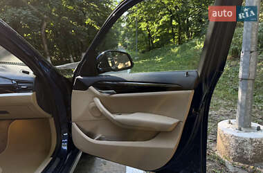 Внедорожник / Кроссовер BMW X1 2014 в 