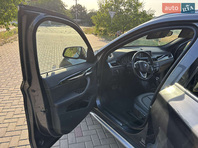 Внедорожник / Кроссовер BMW X1 2017 в Одессе