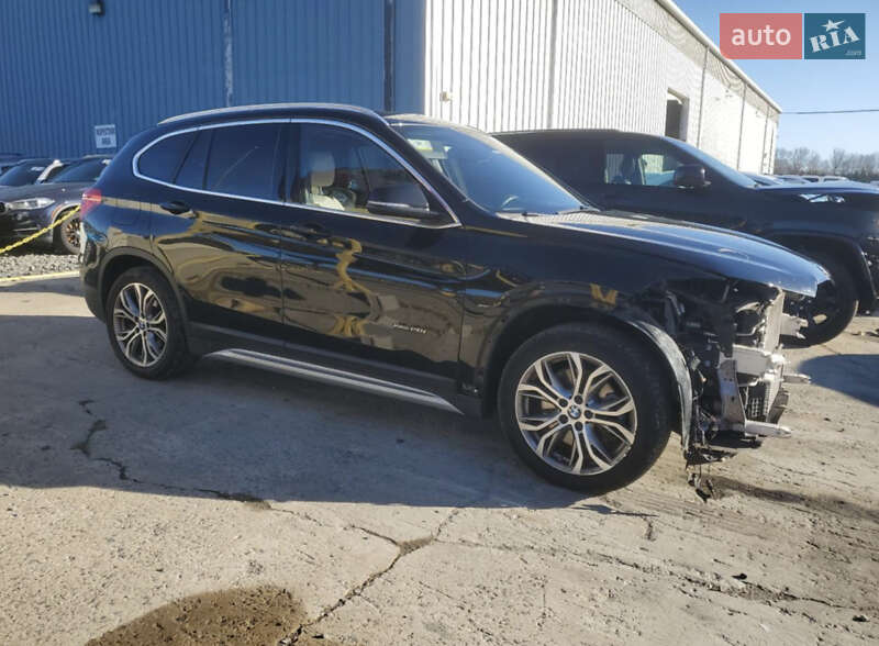 Внедорожник / Кроссовер BMW X1 2016 в Киеве фото 3 Внедорожник / Кроссовер BMW X1 2016 в Киеве