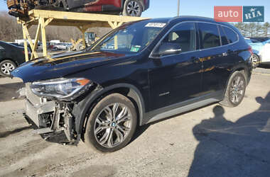 Позашляховик / Кросовер BMW X1 2016 в Києві