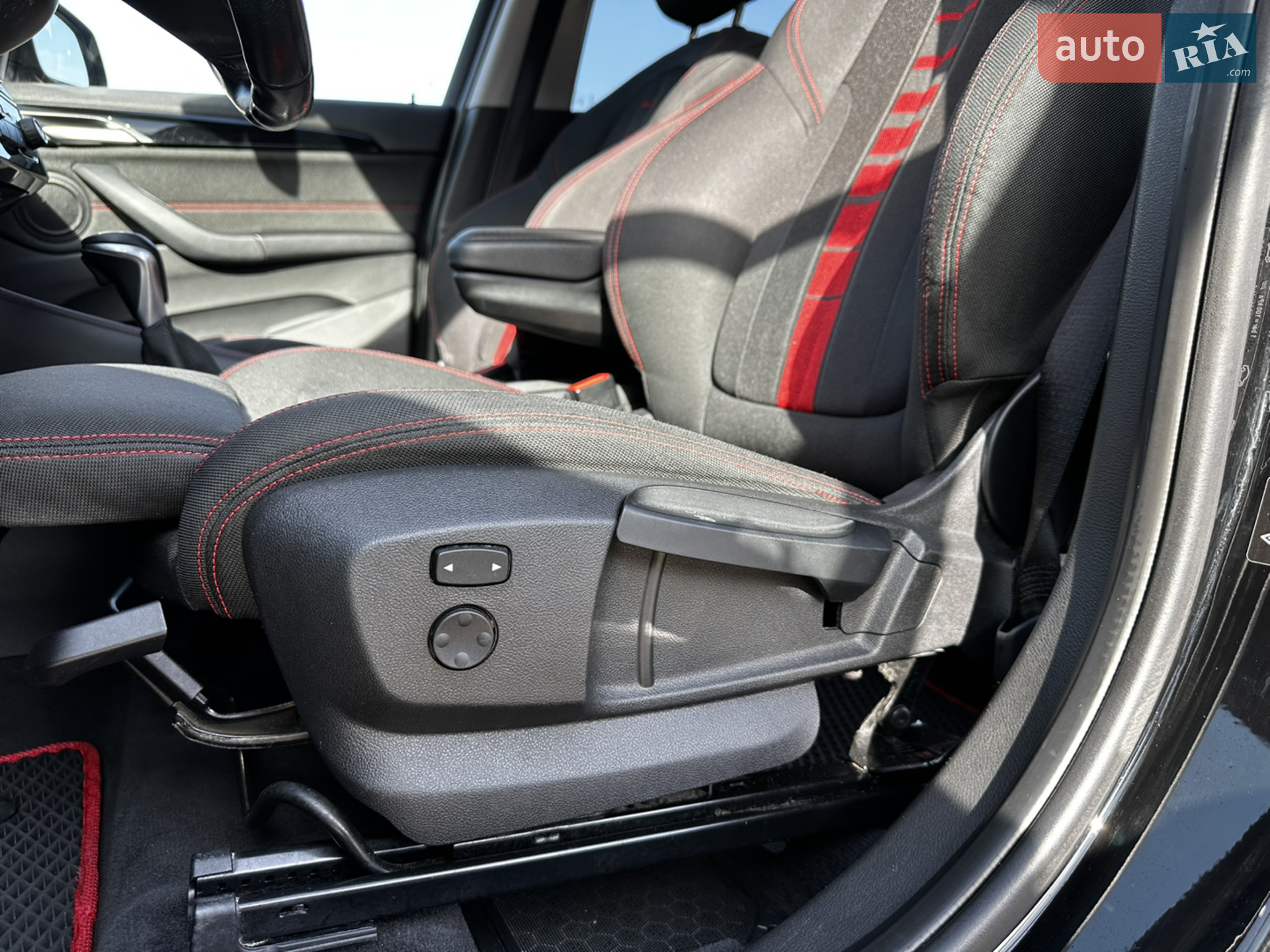 2016 BMW X1 - мініатюра 12