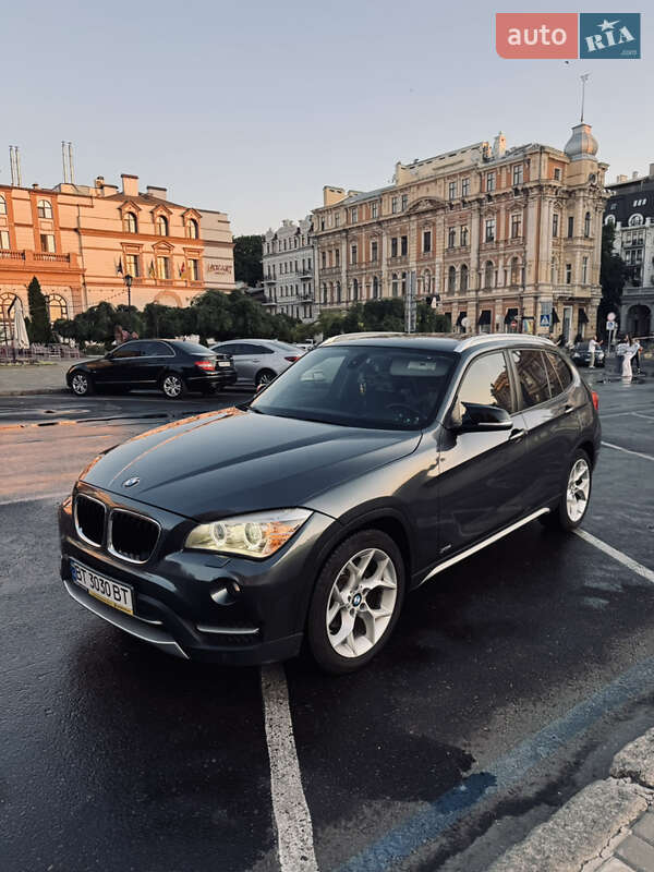 Внедорожник / Кроссовер BMW X1 2013 в Одессе