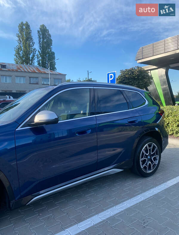 Внедорожник / Кроссовер BMW X1 2024 в Киеве