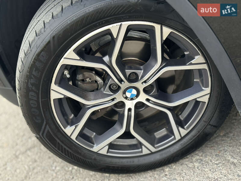 Внедорожник / Кроссовер BMW X1 2019 в Дрогобыче