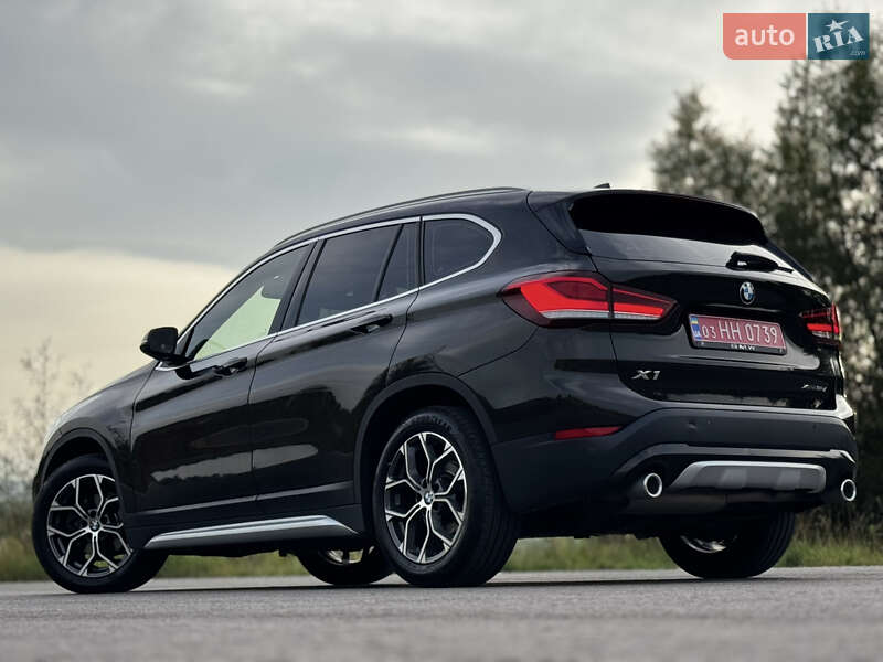 Внедорожник / Кроссовер BMW X1 2019 в Дрогобыче